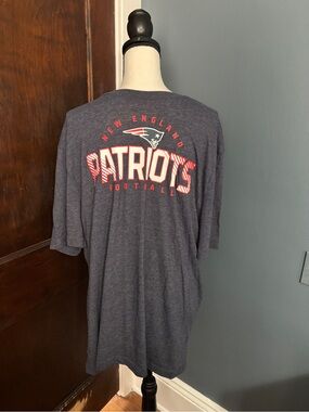 New England Patriots Men's XL T-Shirt Blue NFL